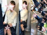 【清楚JK】スカート持ち上げて大サービス