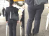 新人OLさん集団の爆弾ムチピタパンツスーツ尻