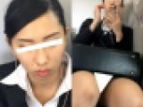 (電車対面）(顔出し)卑猥すぎる…肉厚でぷるぷる…えっちなくちびるのリクルート女子大生さんを観察してみました!!