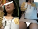 (電車対面）(顔出し)パンストあんよのひろげ方がエロかった…くちびるつやつやのメガネっこOLさんを観察してみました!!
