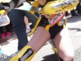 【超高画質フルHD動画】大阪ワンダーストリートカーニバル 野外で露出をしまくるエロレイヤー達NO-5