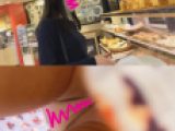 【逆さ撮り突っ込み♯03】猛烈なパンツ食い込み 黒髪清楚なJD 大学近くのパン屋さんにて