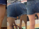 二日連続で遭遇したエグ脚ショーパンJD?