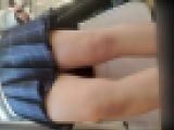 正面太もも挑発