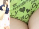 [★新作][★顔出し]パンチラ盗撮 美人モデル系ギャル 黄緑色の柄パンツを超接近撮影