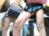 【FHD 顔モザなし】ルーズソックスギャルJKの赤Pパンチラ vs 清楚風JKの王道白Pパンチラ