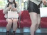 [4K動画][マスク顔出し]カバンで隠しきれないほどの激ミニスカ!!!しかもめちゃくちゃかわいいです!!!!全身画多め[ドアップ