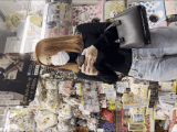 【おっぱい痴漢】スタイル抜群のエロいS級美女のおっぱいを揉みまくり！！興奮抑えられずお尻や手マンまでww
