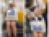 JK風制服美女の対面・真上からのエロ過ぎるミニスカ生脚406