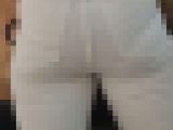 【20代むちむち】大きなお尻の白デニムからパンティーが丸見え