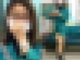 生脚を組んで見せるメガネが似合うオシャレお姉さん（其の四）