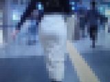 超美スタイルクビレ美女が美尻を突き上げてエロい腰つきで歩く姿がたまらない