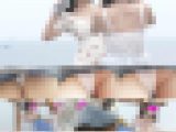 はち切れそうな爆乳JDちゃん2人組のパンチラ！エスカレーターで白パンツに接近撮り！パンチラ盗撮