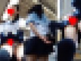 再販商品）電車内で前からも後ろからもPが丸見え現役女子学生密着パンチラ動画(フルHD)