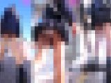 【縦型動画】ムチムチ太腿がエロい、ミニスカ制服JKちゃんの生パンツ（2）ローアングルで歩行パンチラ