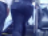 超美桃尻の激エロスタイル抜群美女がスキニーデニム履いて歩く姿に大興奮