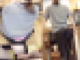ペットショップの癒し系店員胸ちら＆激かわカフェ店員の衝撃Tバック