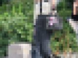 DS画像 202402版：しゃがんでスマホで写真を撮る素敵なママさん他、多数収録！
