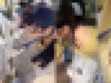 【会社内/胸ちら】打合せ中の浮きブラ乳首OL/奉仕活動中の胸ちら