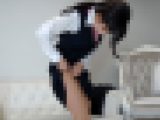 眼○市場リクルーターページの撮影に行ったらがっつり制服スカートの中身が見られました
