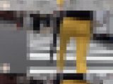 【FHD高画質】買い物途中のイエロータイトパンツ若妻