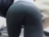 歩行記録0233「レギンスぷるぷるヒップ女性を大胆アングルで堪能」(2名)