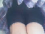 プリクラの後にローアングルで撮影されてしまう女子達