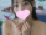 「すっごい大きくなってる…」勃起チンポを間近で観察しちゃうスレンダー美ボディの『みおんちゃん』が悪戯っぽい笑顔でドスケベフェラし