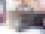 (電車対面）(顔出し)膝上丈の短いスカートから…むっちり実っちゃった生ふとももちゃんをむき出しにしちゃう…女子大生お姉さんを観察