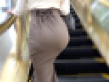 【４K・高画質】#54 スタイル抜群揺れるマーメイド尻を追いかけ回す