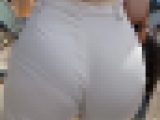 【再販】＜自信作＞GW突入！暖かな日差しに照らされたプリケツから透けるパンティーが堪らない！