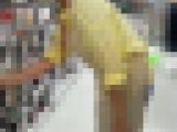 【働く女性の胸ちら ver.2】 ?日用品店で働くド真面目な女子大生の胸ちら?