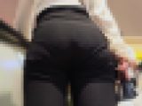 歩行記録0303「都会を歩く若い女性の下着ラインがくっきり」(2名)