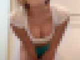 【巨乳巨尻ギャルの立ちオナ】パンツシミ見せつけ→スペシャル採取まで完全収録！