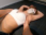 【新品ラブドール状態でラッピング固定】セクハラ嫌がるもパンツに染み！？両腕拘束でおっぱい揉みまくり