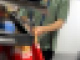 【働く女性の胸ちら ver.6】?粘着? ?スポーツ用品店で働くS級美女の胸ちら? part2