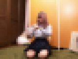 VRしている無防備状態の娘の胸ちらパンチラ 　ギャル系もかちゃん　乱れる情緒とおっぱい