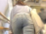 超Sクラスのエロケツ女子大生を堪能！パツパツなデニム尻を見せつけ食い込みで♂を誘う!