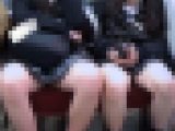 【再販】制服女子のお座り対面撮り89〜激エロ生足ローファー脱ぎ女子