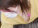 ［お絵描き教室/胸チラ⑲］垂れパイ人妻さんの乳首ポロリハプニング!!セミヌードだからOKしたのに…/爆乳の谷間見せ人妻さん　２名