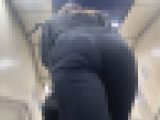 素人OLたちの食い込むエロ尻を下から堪能！エロ尻をムニュらせ股間から浮き出るクロッチで♂を挑発!